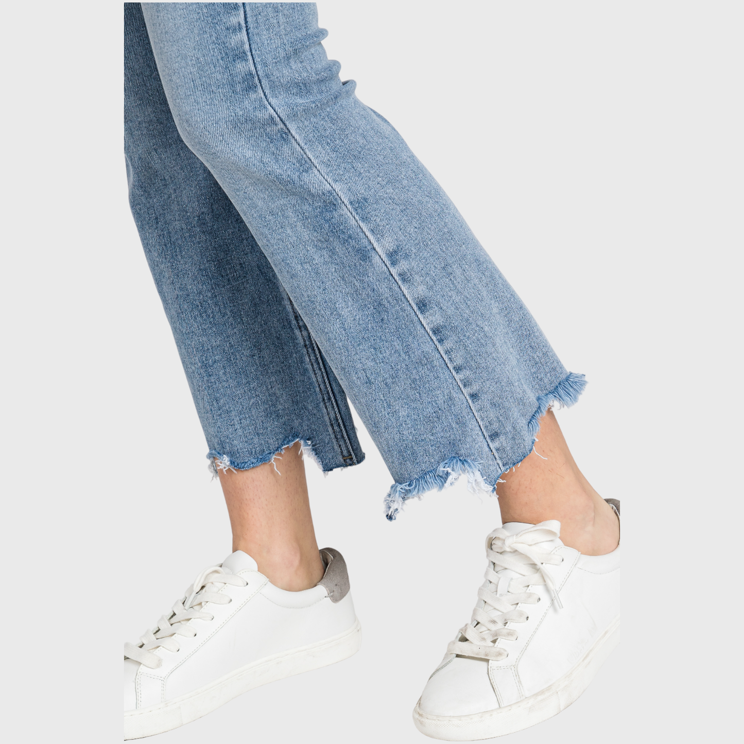 HIGH RISE CROP BOOTCUT JEANS W/ FRAYED HEM