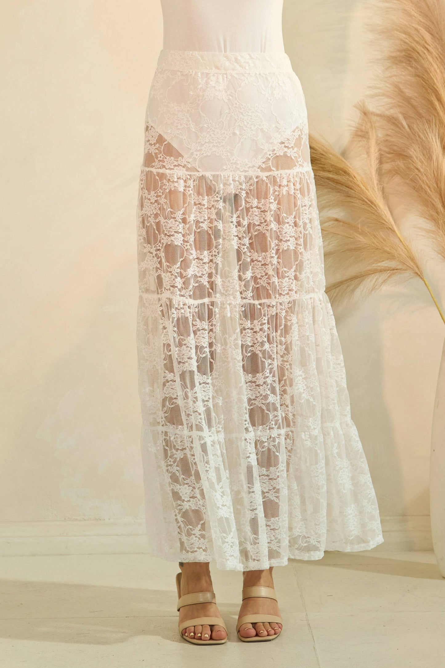 LACE SKIRT