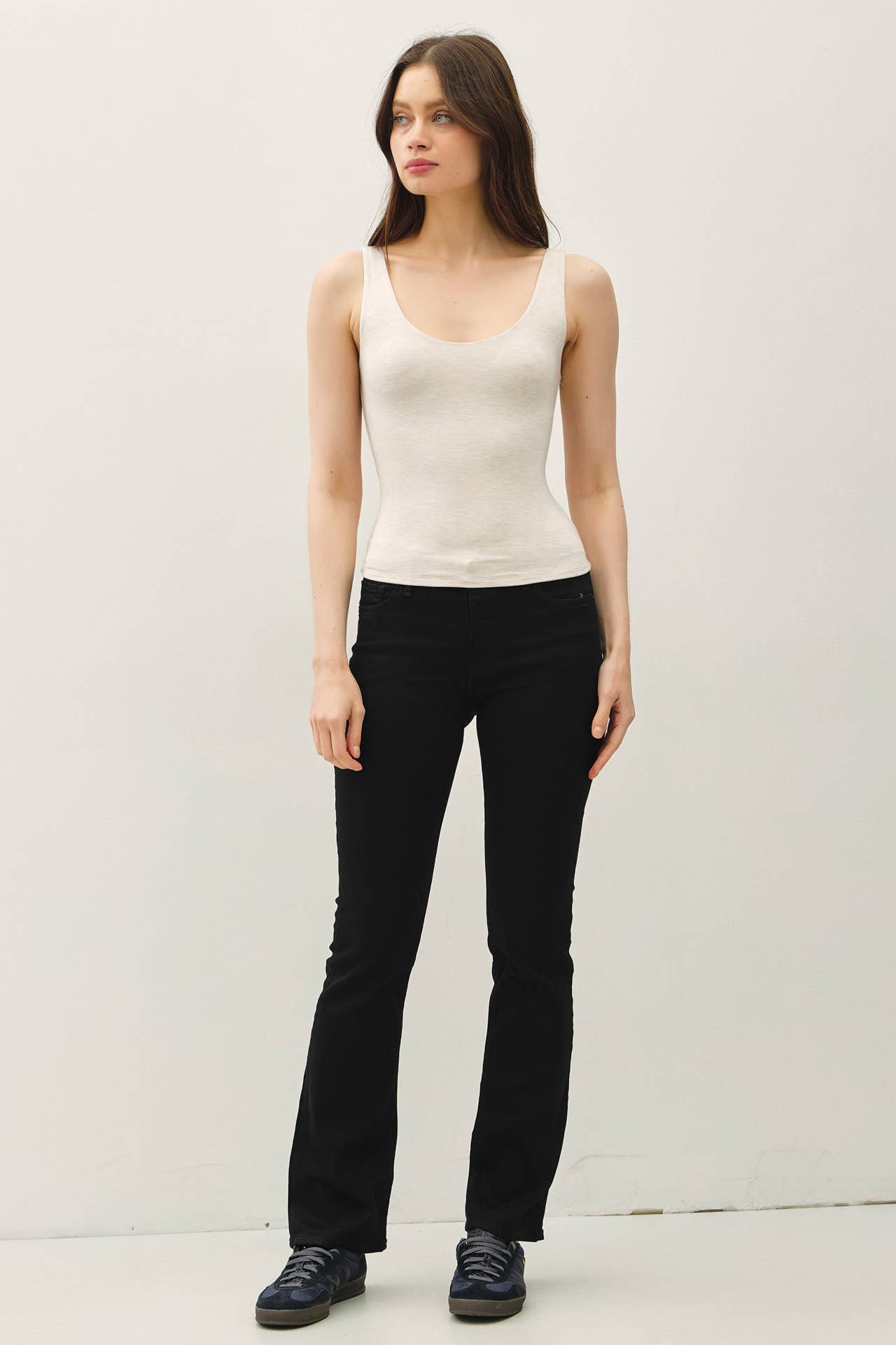 BASIC SCOOP NECK TANK