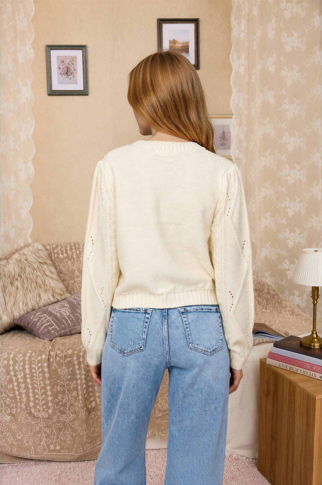 EMBROIDERED  KNIT CARDIGAN