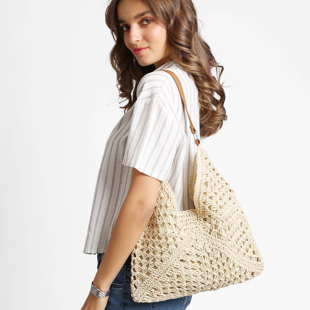 Triangular Pattern Straw Shoulder Bag