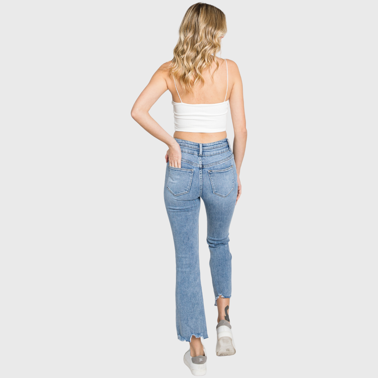 HIGH RISE CROP BOOTCUT JEANS W/ FRAYED HEM