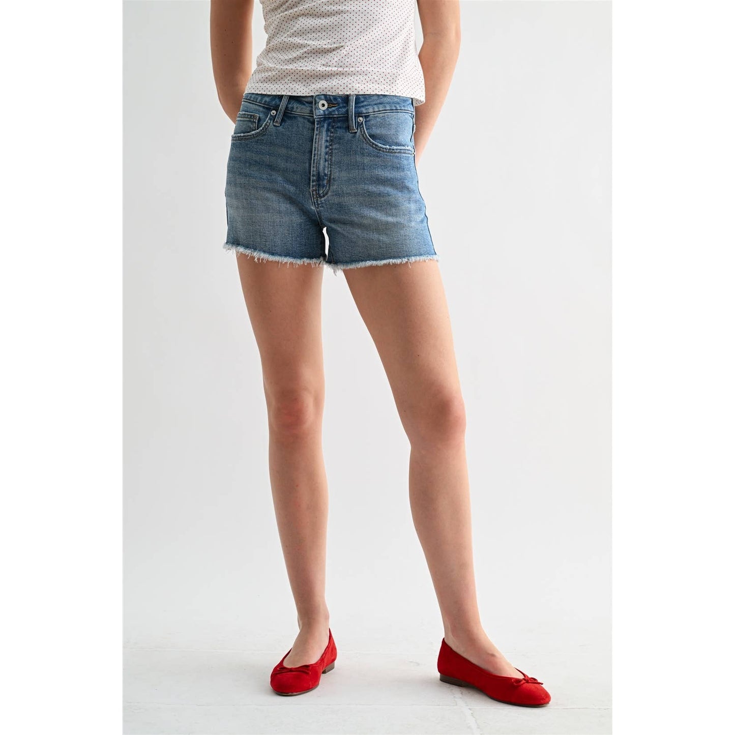 HIGH-RISE SHORTS RAW HEM