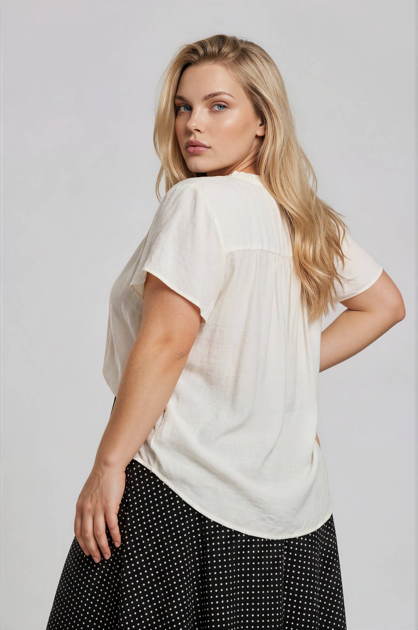PLUS HENLEY BLOUSE