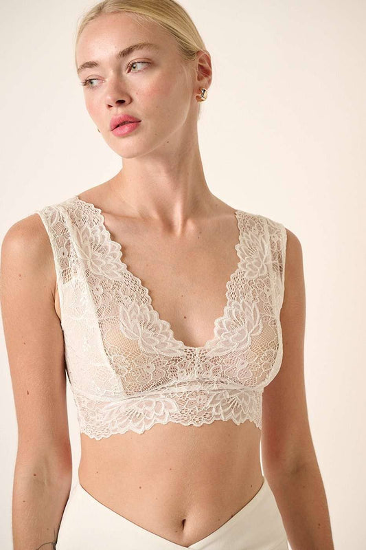 SCALLOPED LACE BRALETTE