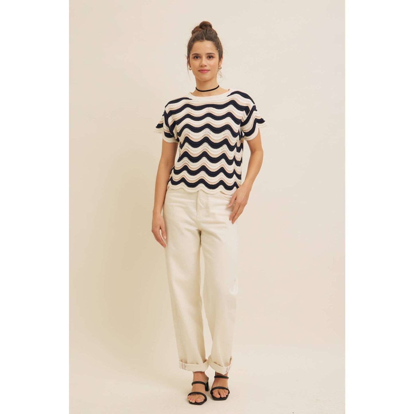 WAVY STRIPE SWEATER TOP