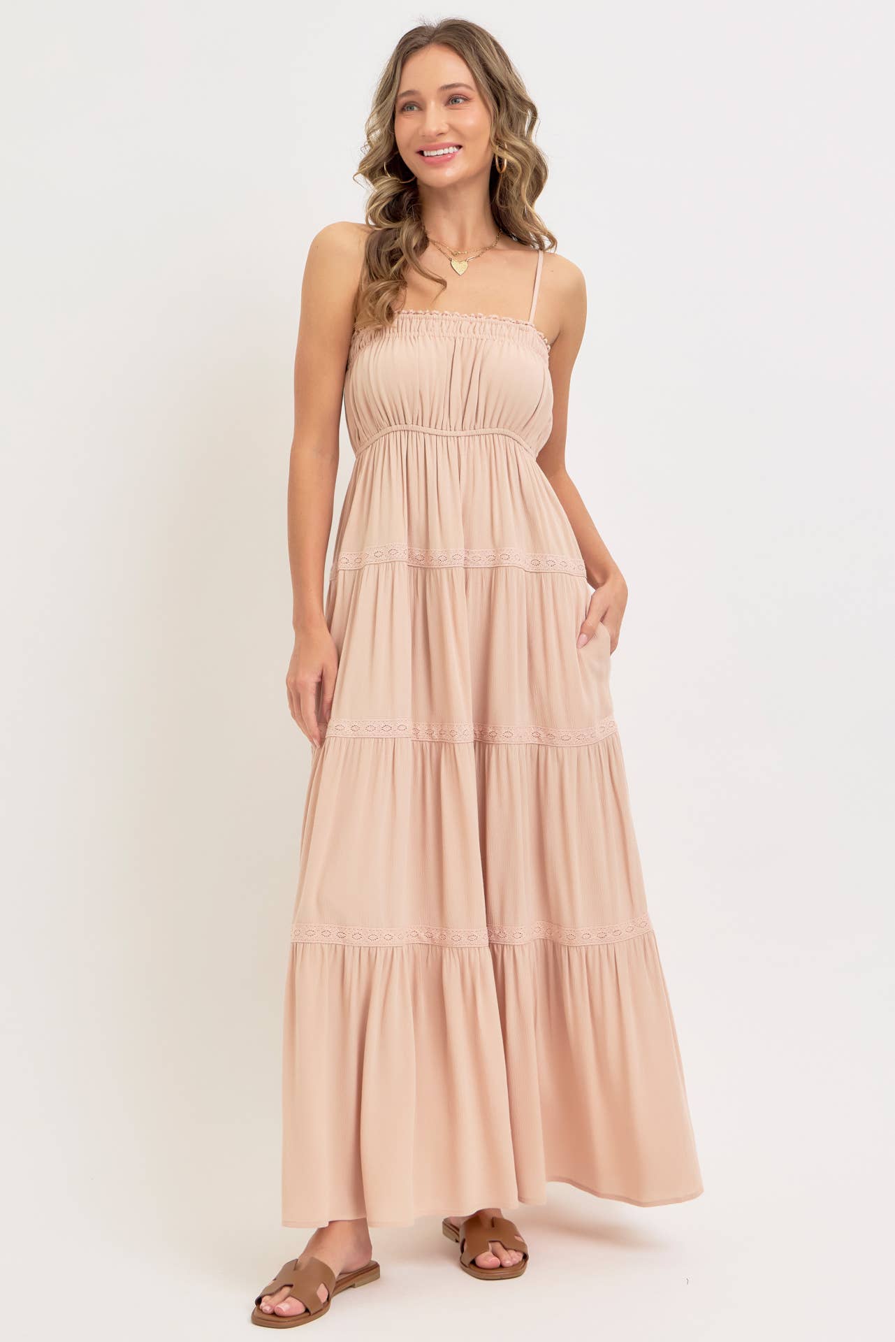 SMOCKED BRODICE TIERED  MAXI DRESS