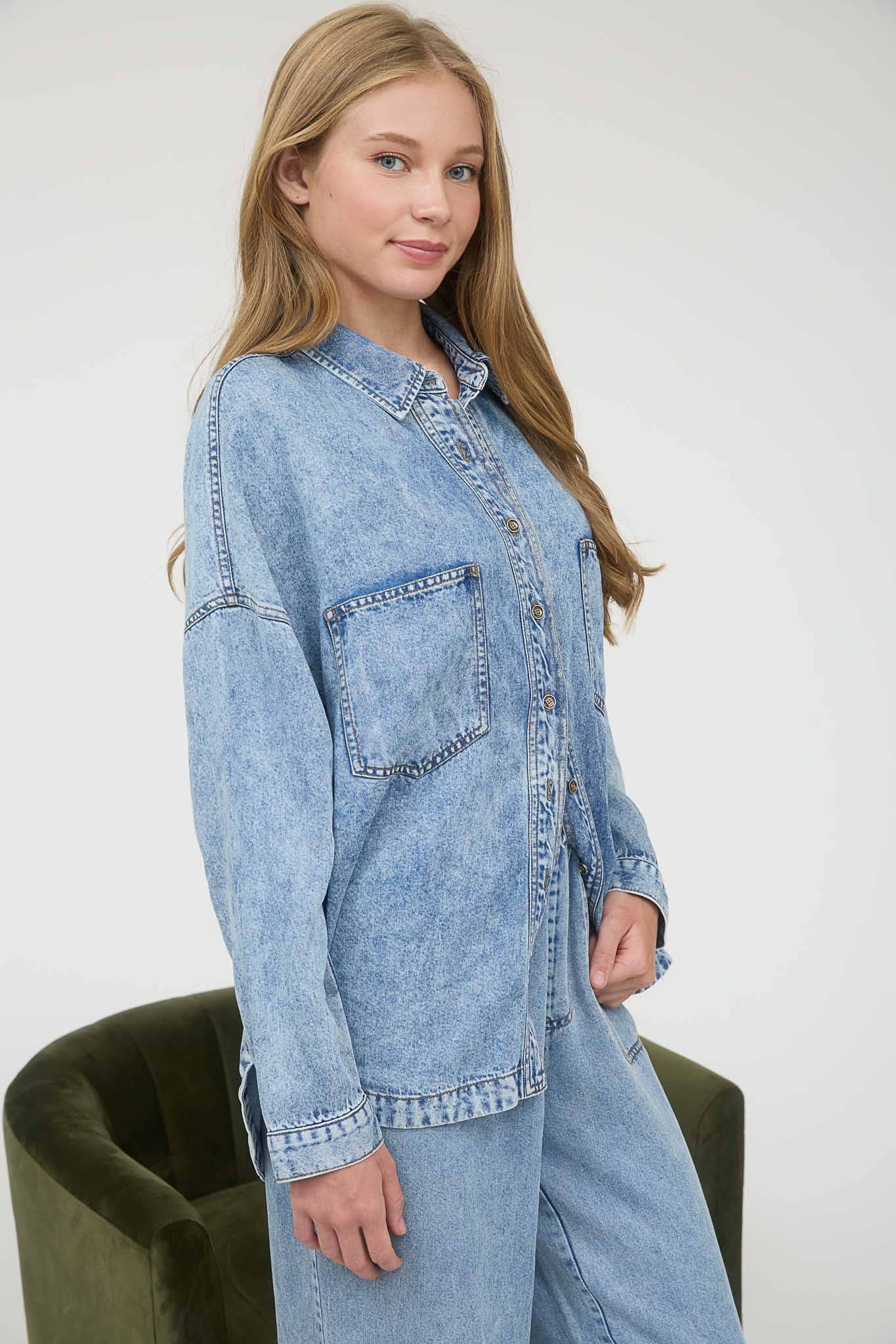 CHAMBRAY BUTTON DOWN