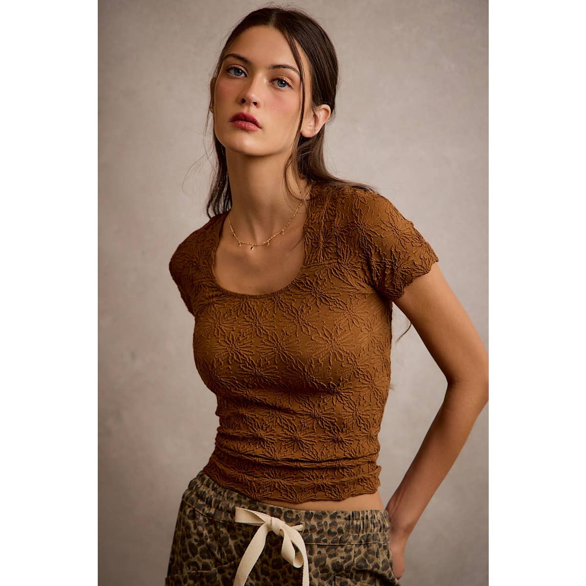 FLORAL TEXTURE SEAMLESS TOP