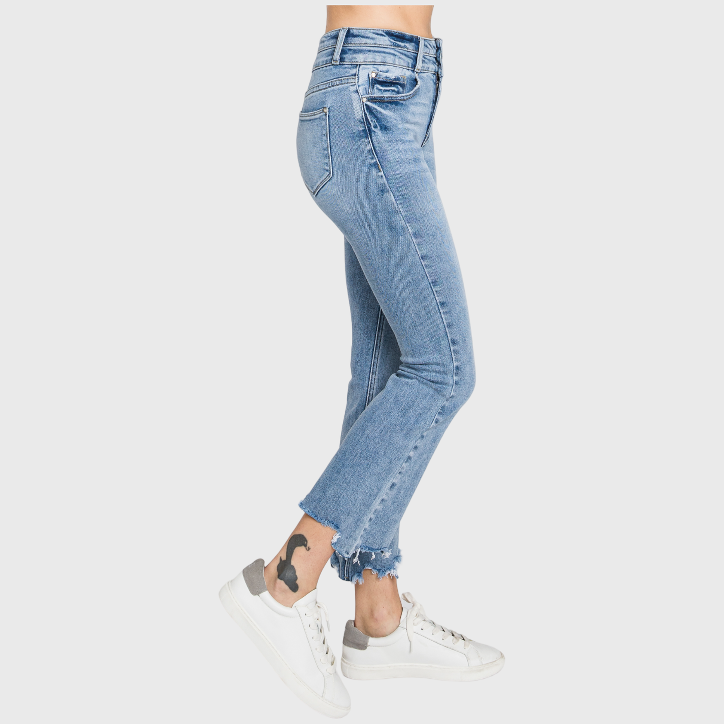 HIGH RISE CROP BOOTCUT JEANS W/ FRAYED HEM