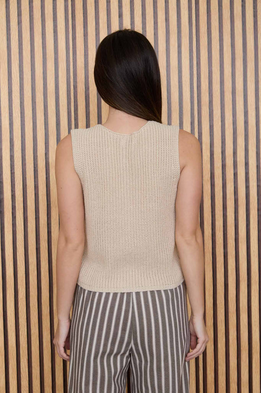 SLEEVELESS KNIT CARDIGAN