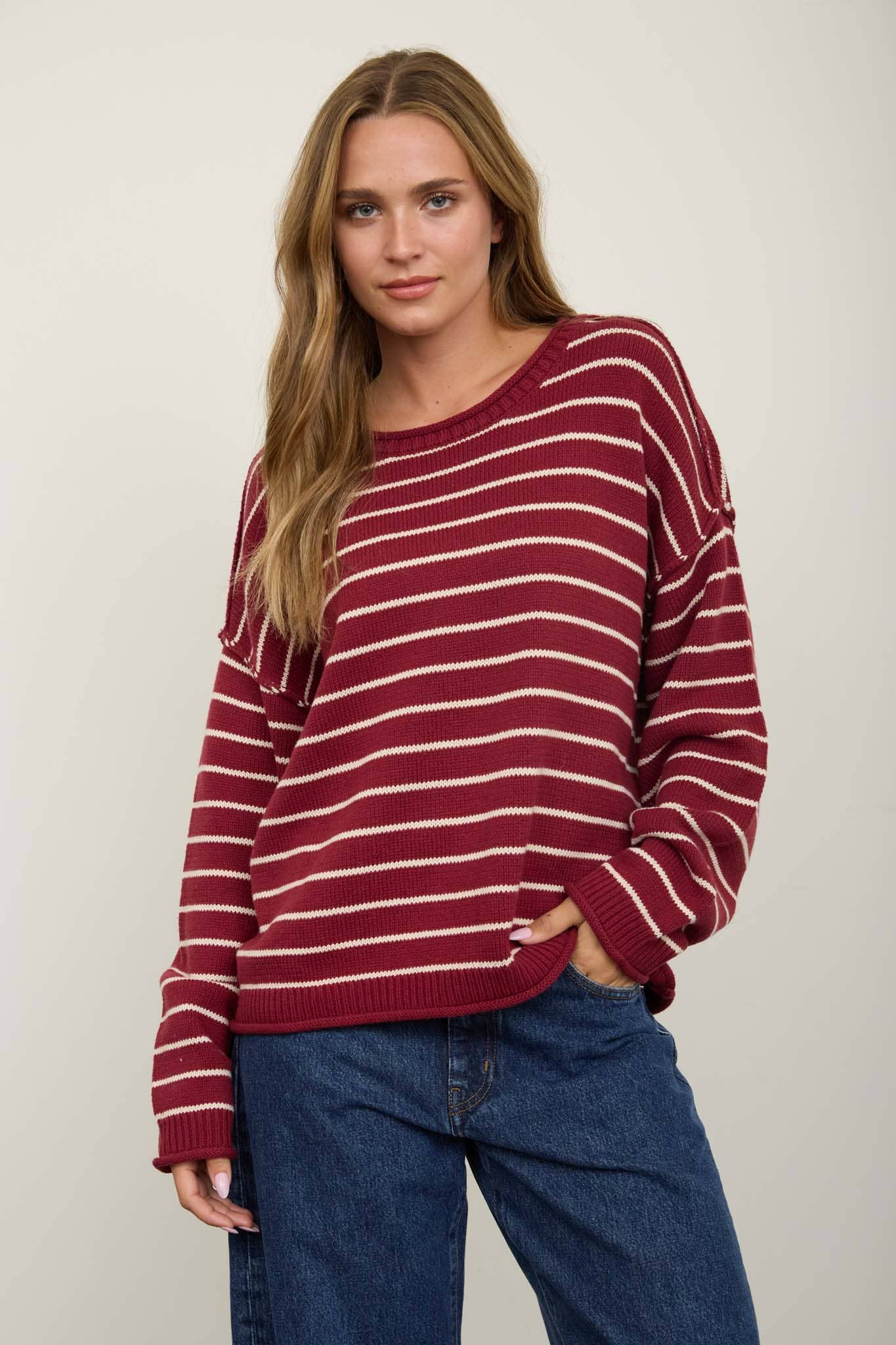 STRIPED CREW NECK SWEATER