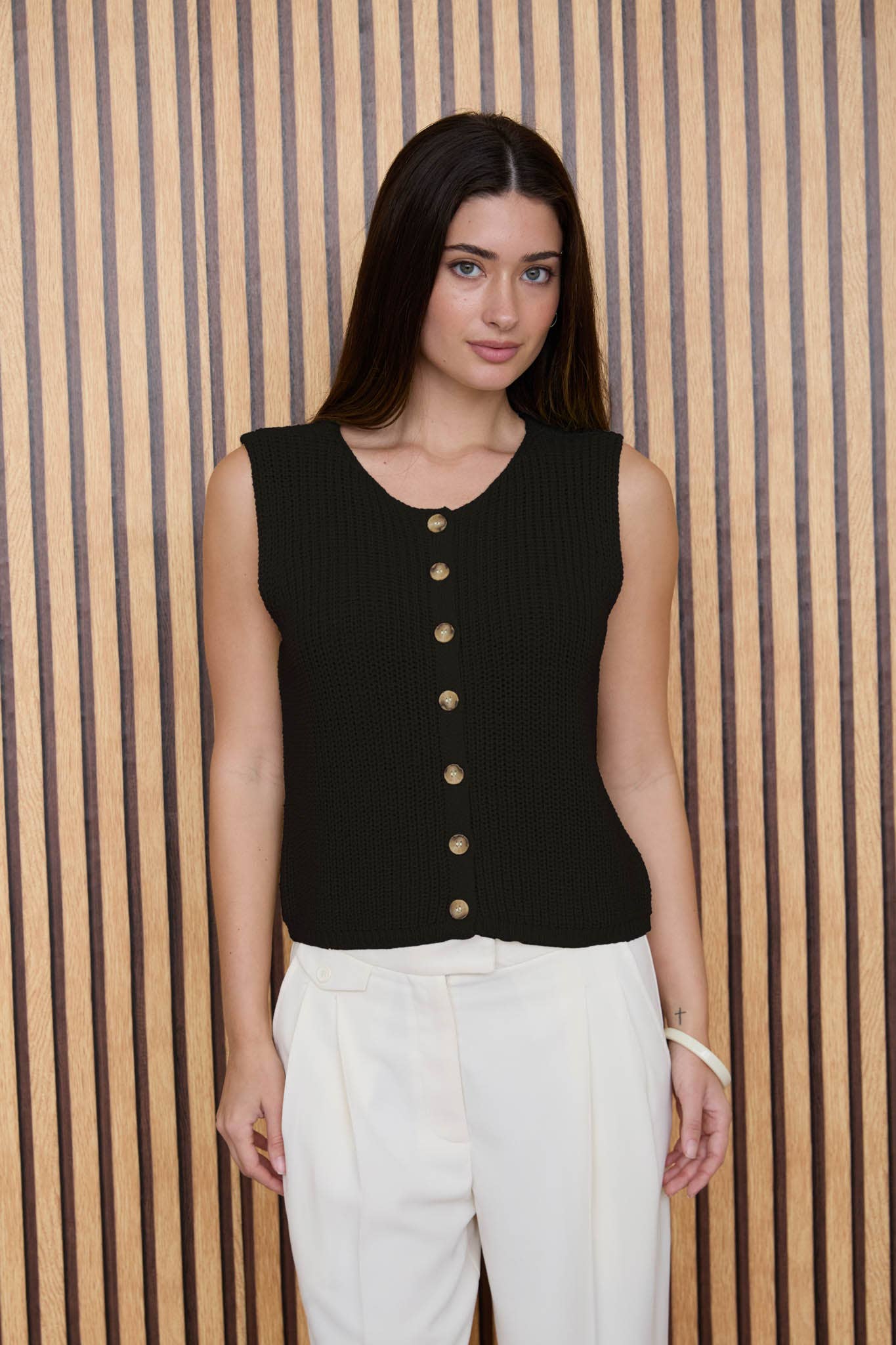 SLEEVELESS KNIT CARDIGAN