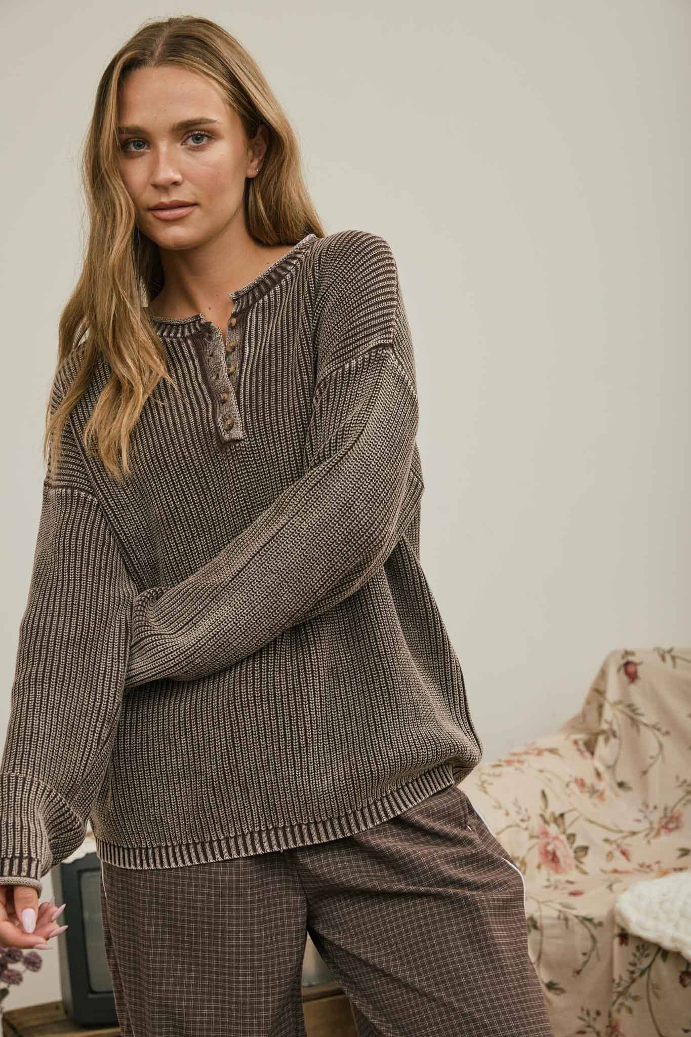 RIBBED HENLEY KNIT