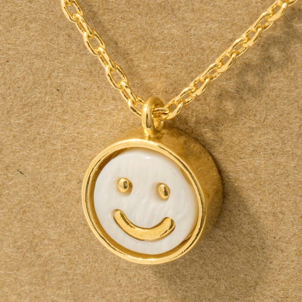 Gold Dipped Shell Smiley Face Pendant Necklace