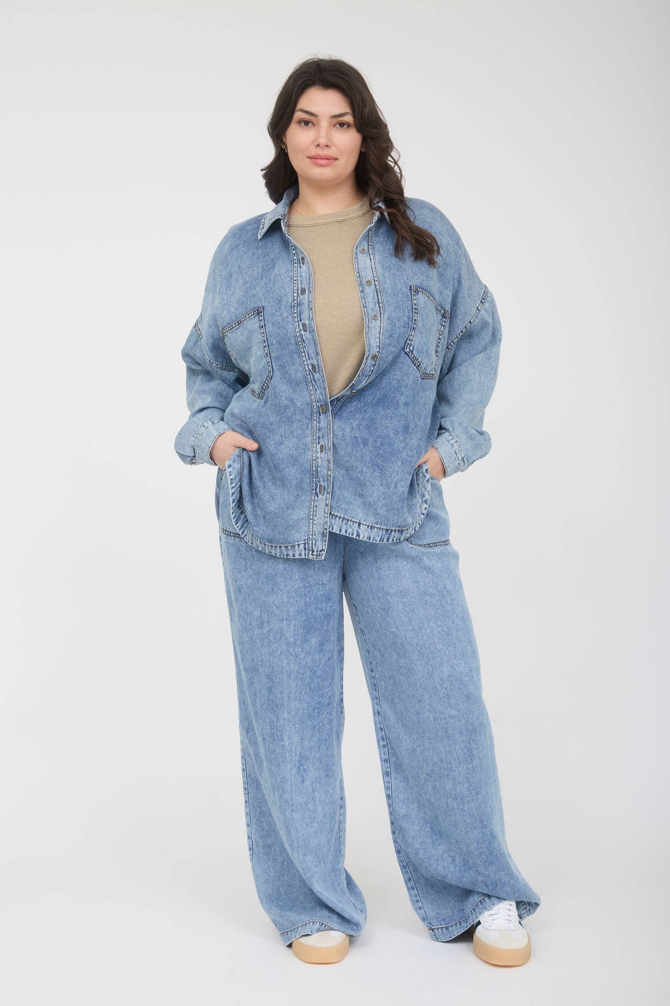 PLUS CHAMBRAY BUTTON DOWN