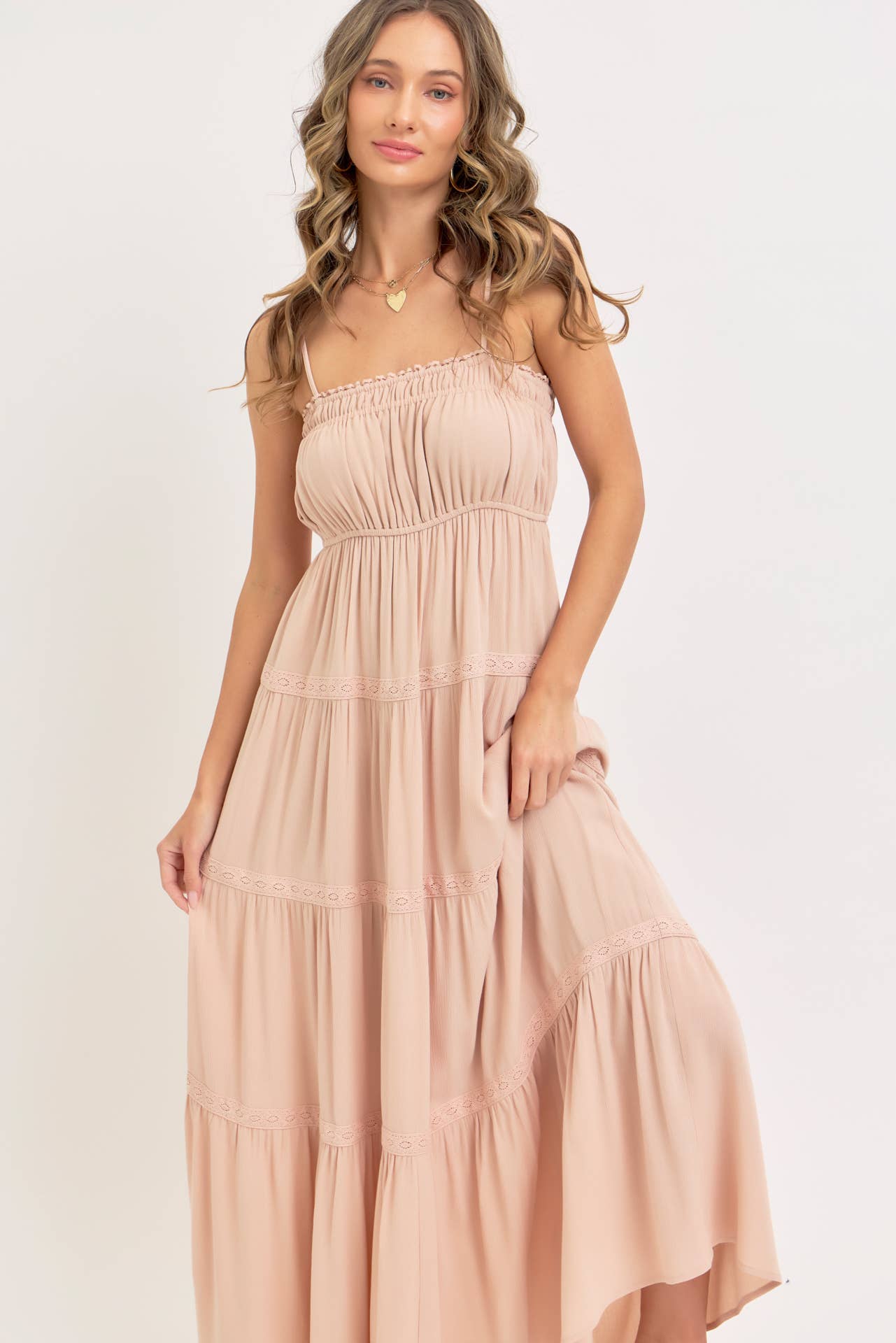 SMOCKED BRODICE TIERED  MAXI DRESS