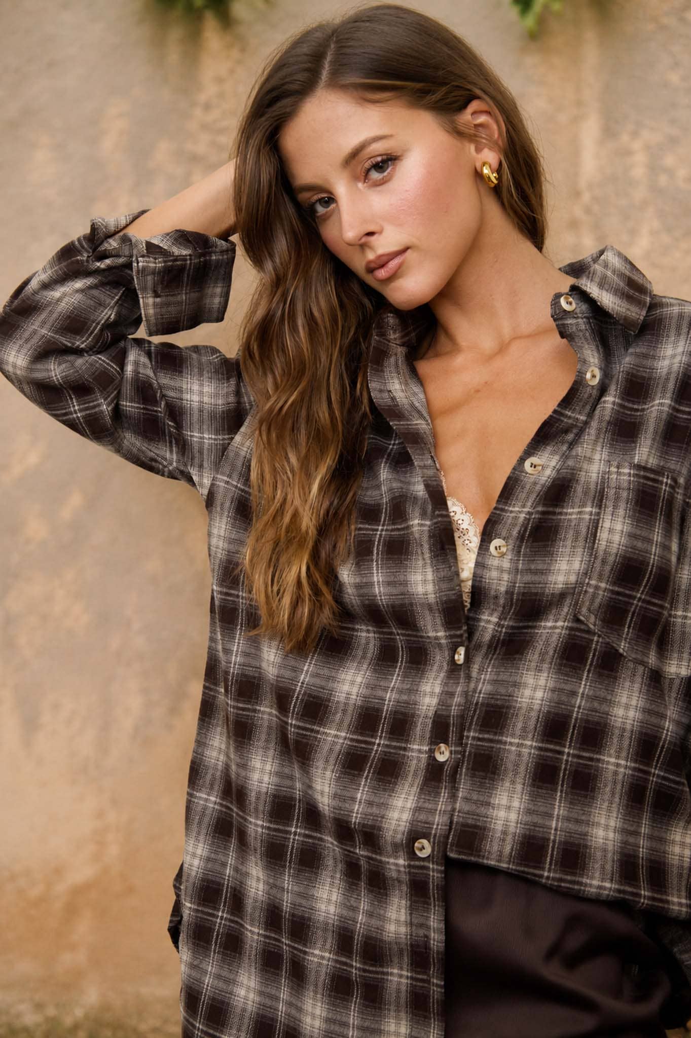 PLAID BUTTON DOWN