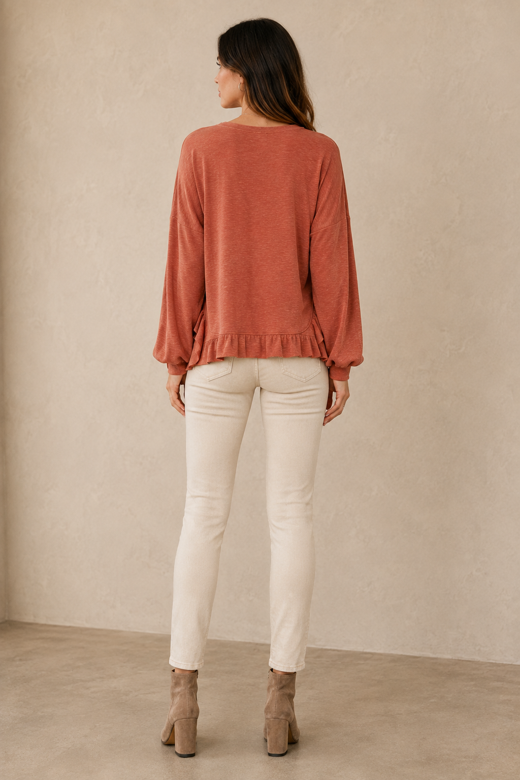 Knit Crewneck Ruffle High-Low