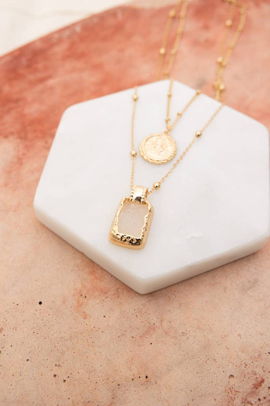 Blushy Stone Pendant Necklace ☺️
