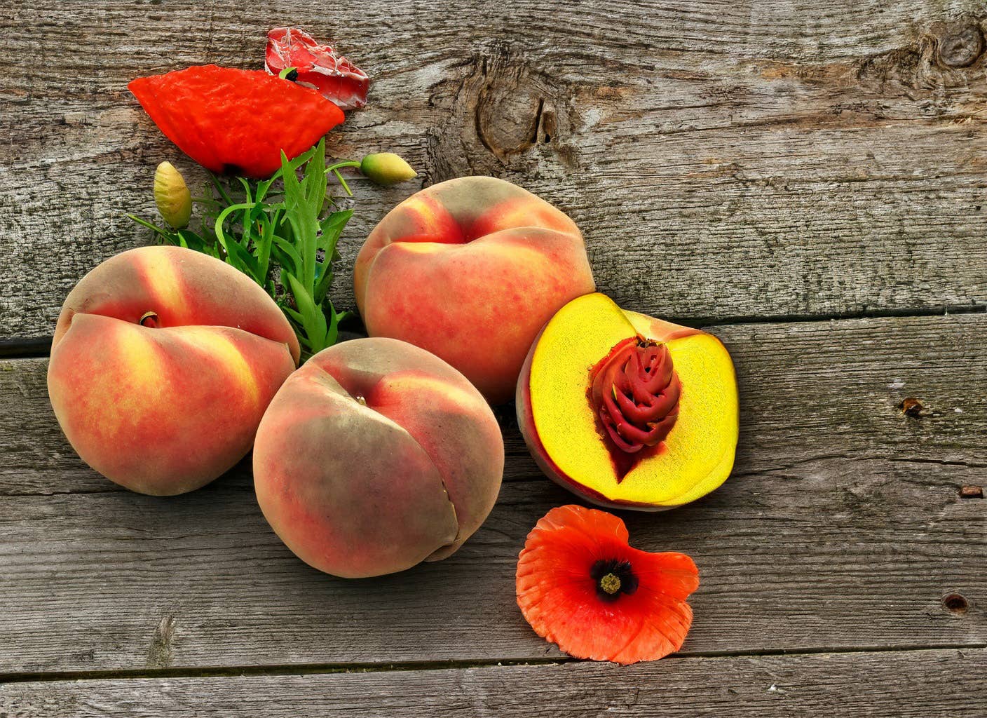 5.5 oz Wax Melts: Peaches & Poppies