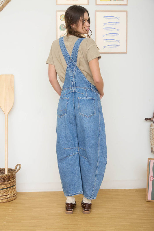 ROUND NECKEXPOSED SEAM KNIT TOP