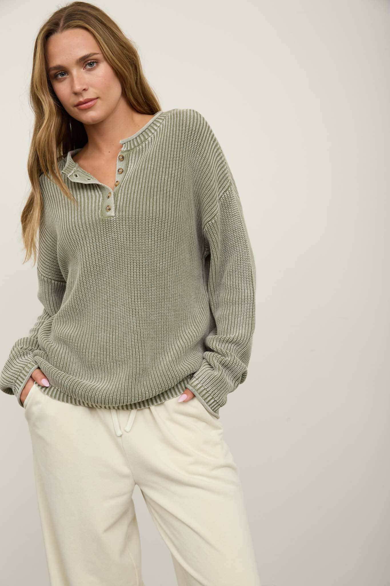 RIBBED HENLEY KNIT