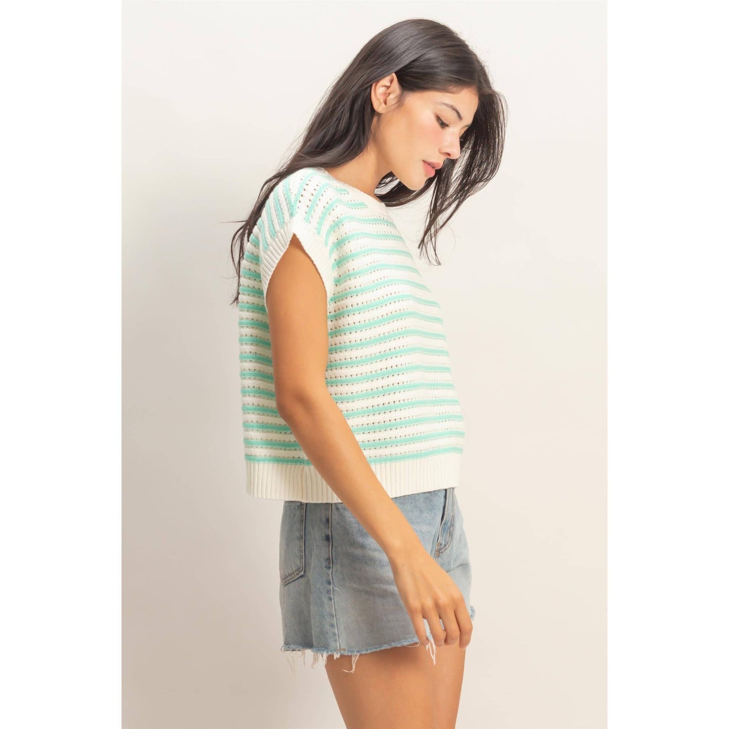 Striped Sleeveless Crew Neck Top
