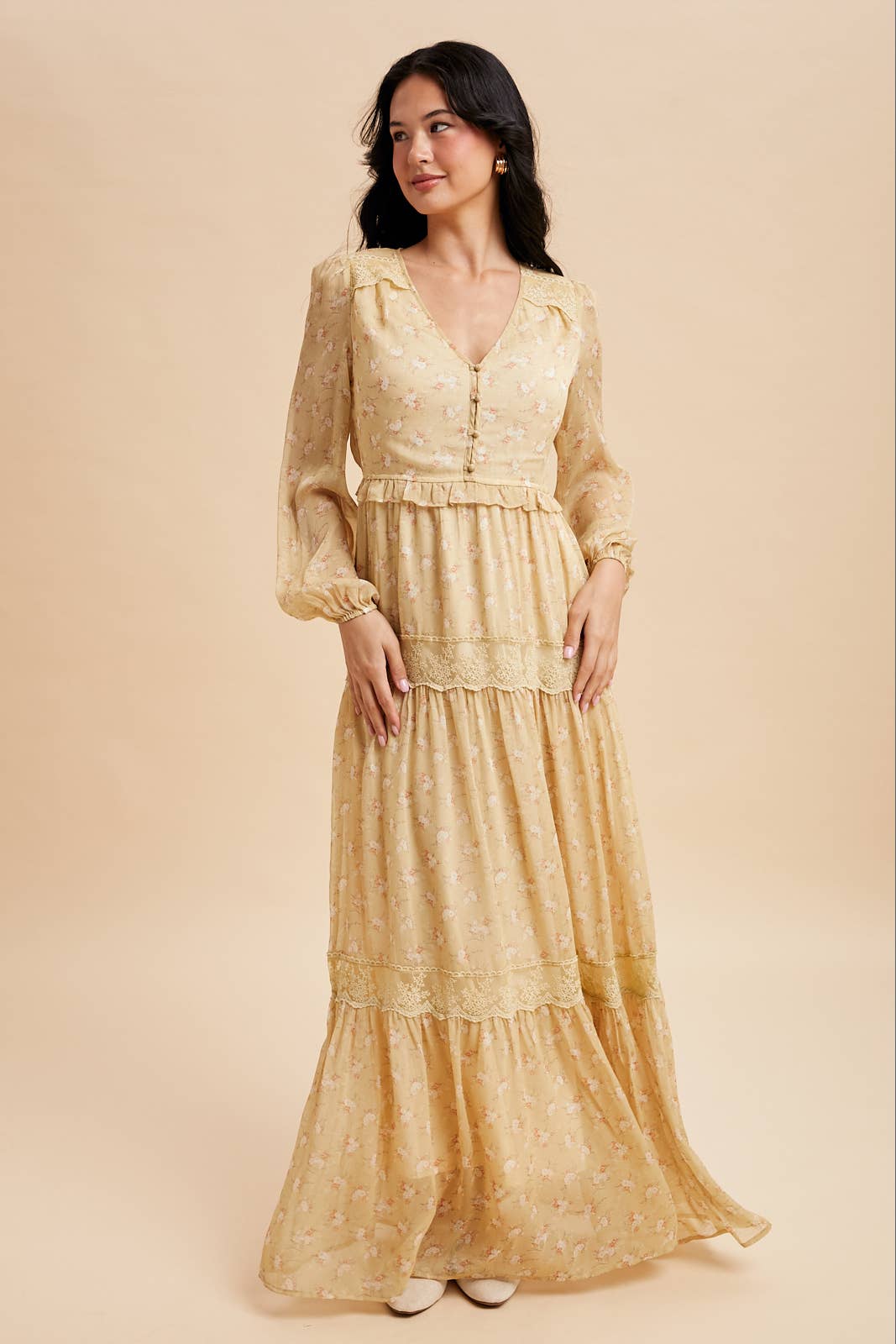 FLORAL LACE PANELED MAXI DRESS