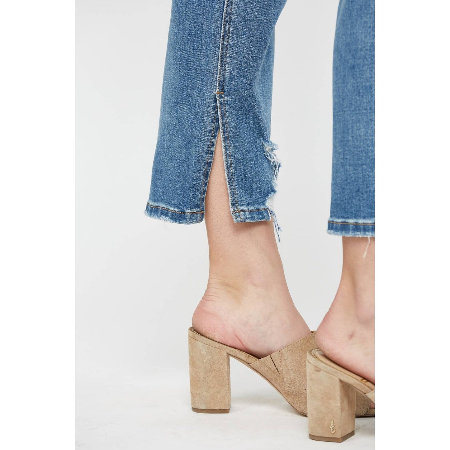 HIGH ANKLE STRAIGHT WITH SLIT
