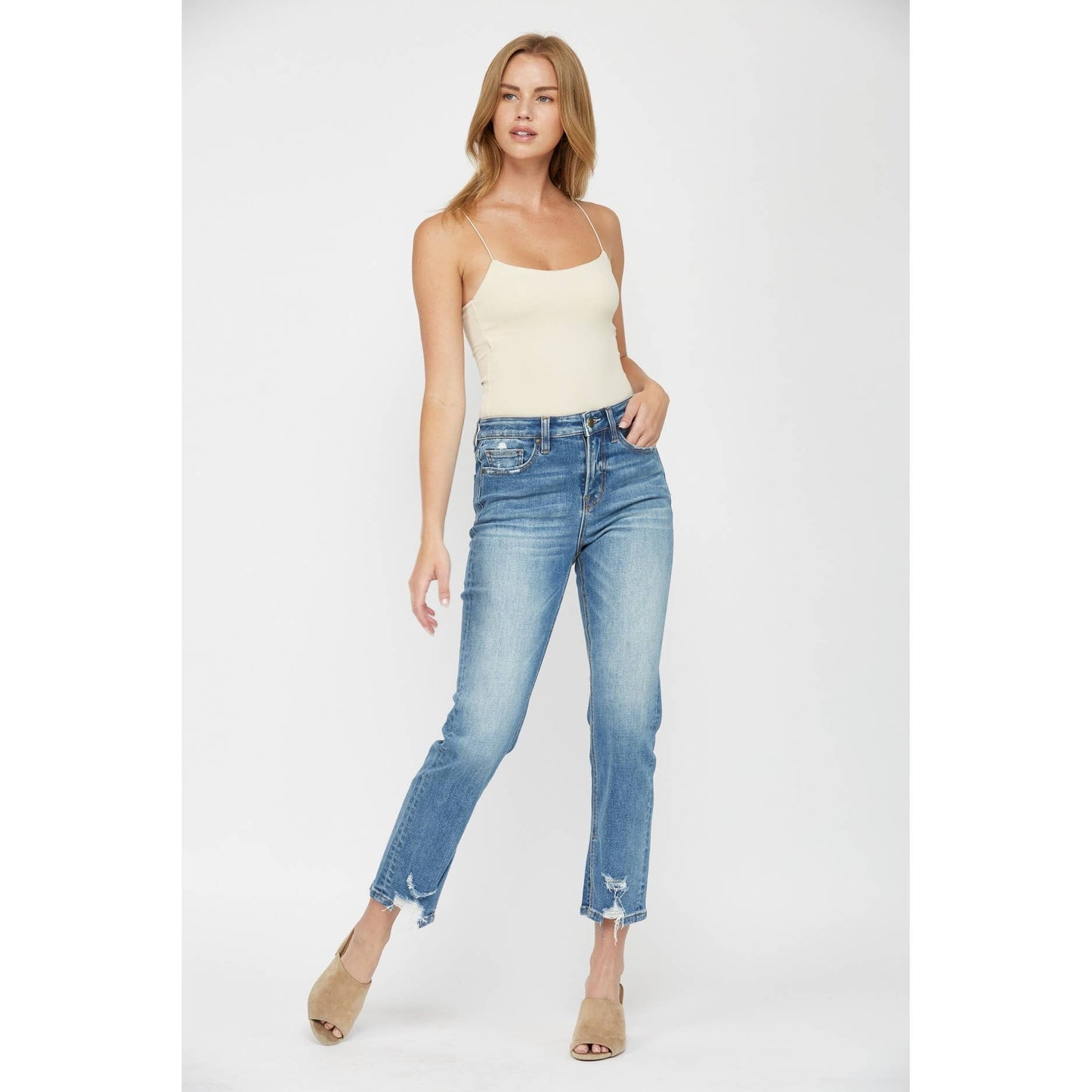 HIGH ANKLE STRAIGHT WITH SLIT
