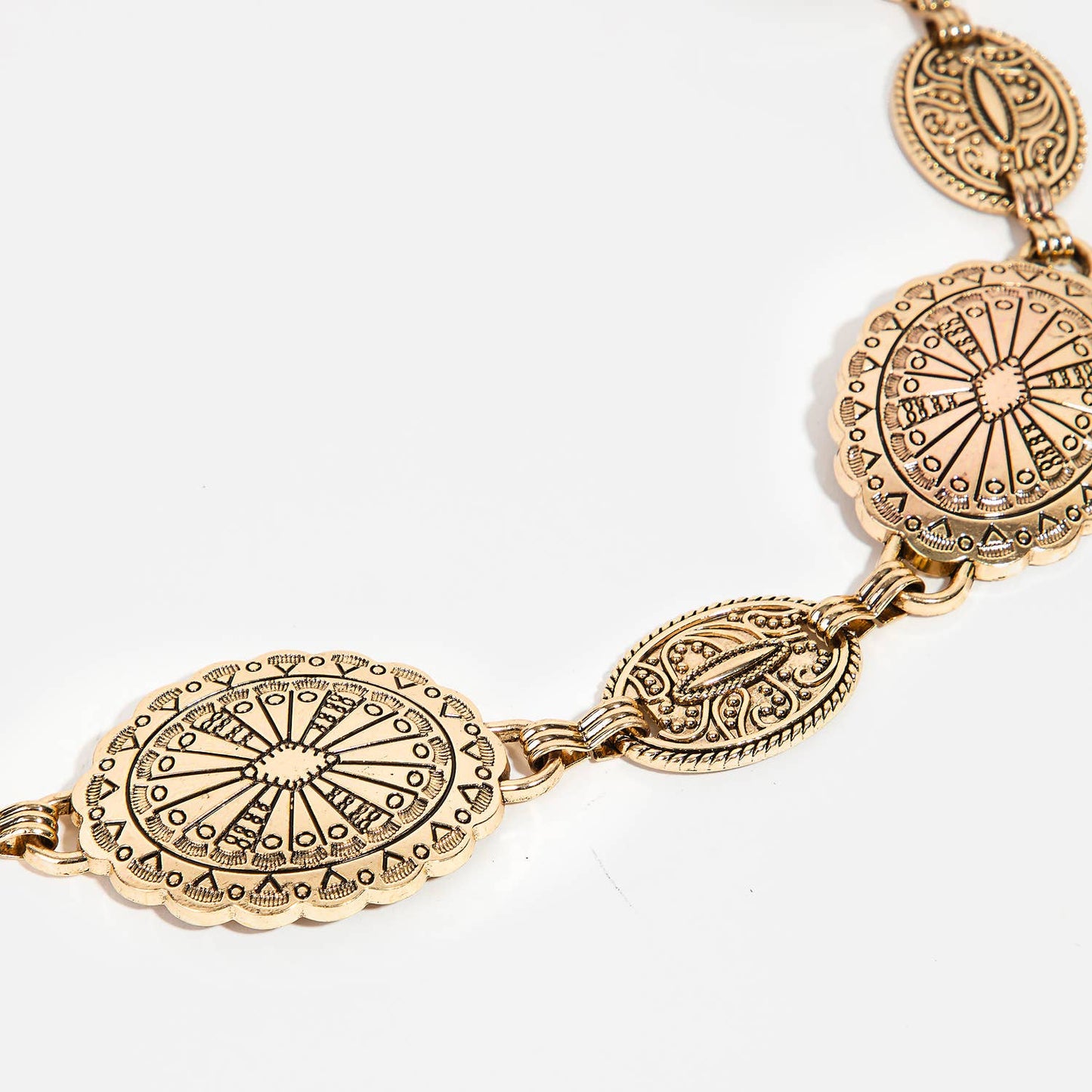 Ornate Oval Concho Disc Chain Fashion Belt