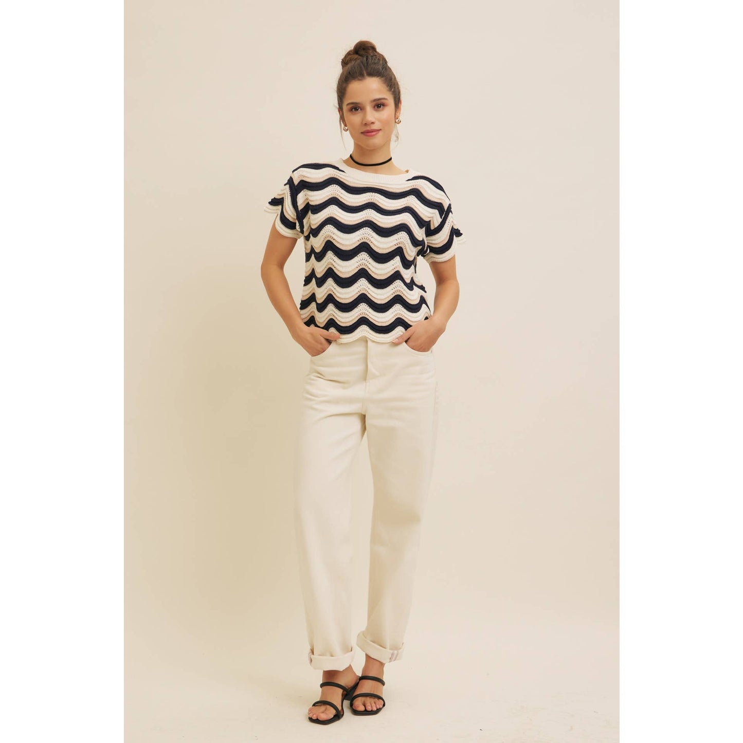 WAVY STRIPE SWEATER TOP