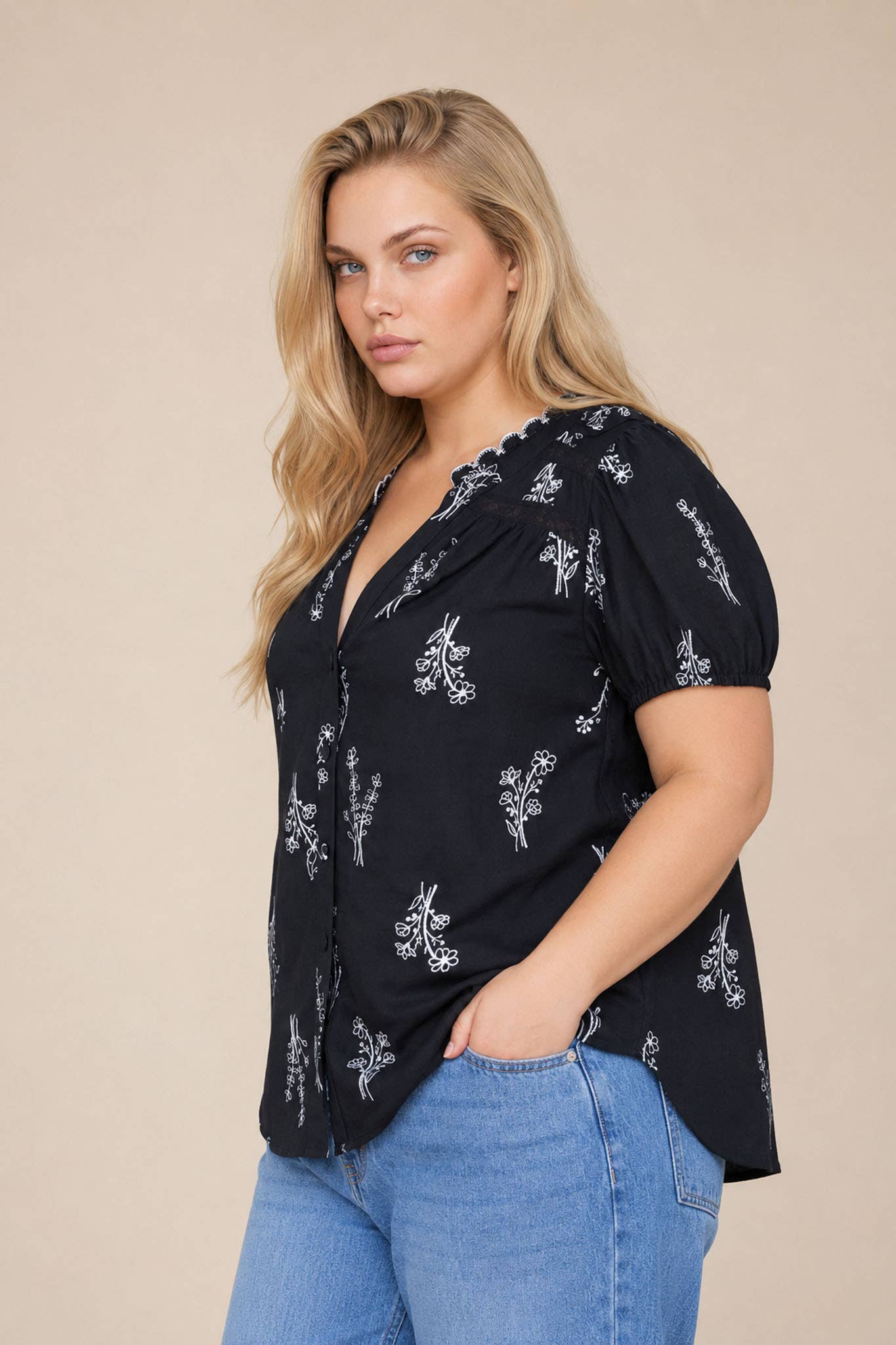 PLUS FLORAL LINE PRINT BUTTON DOWN