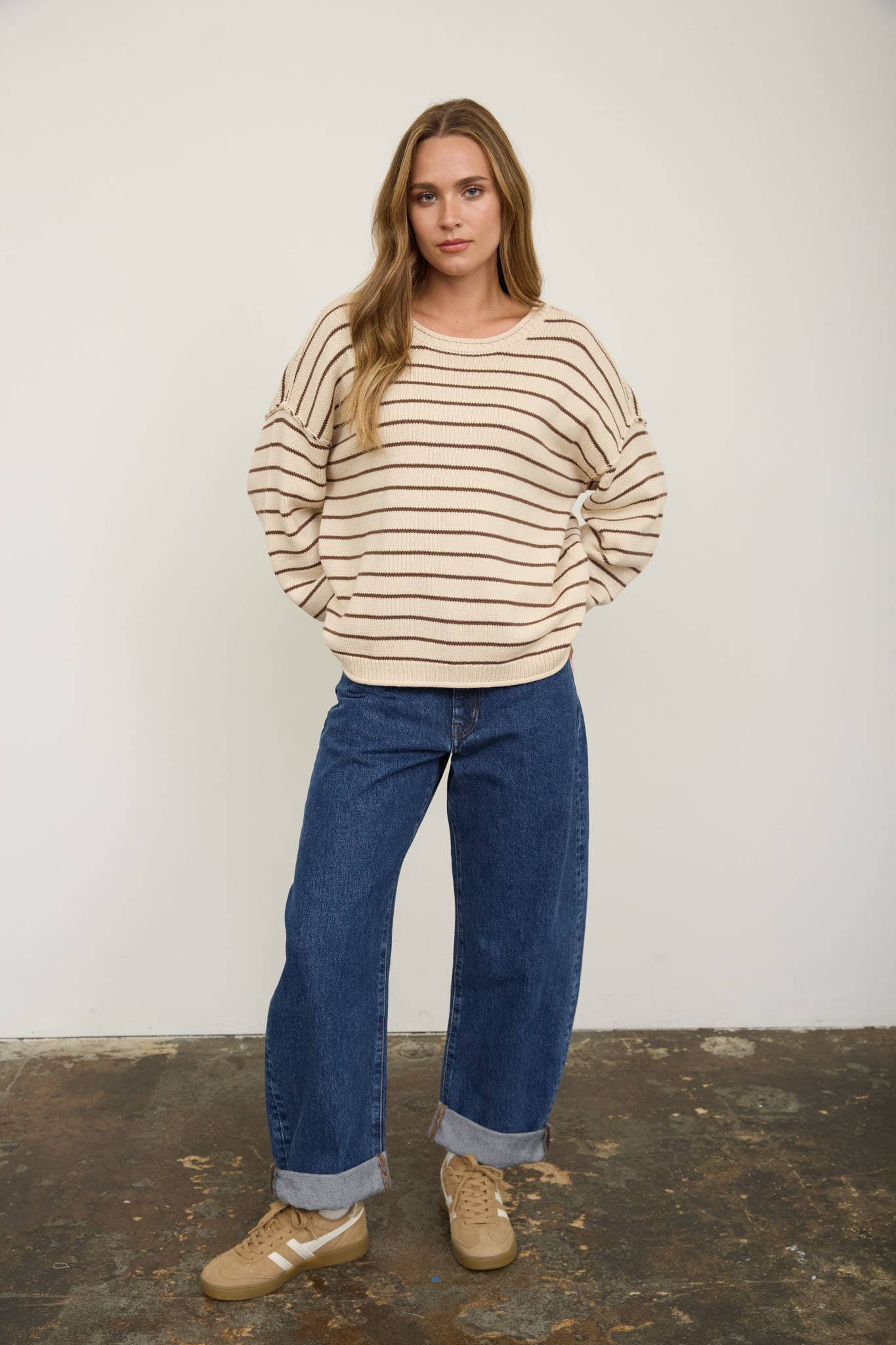 STRIPED CREW NECK SWEATER