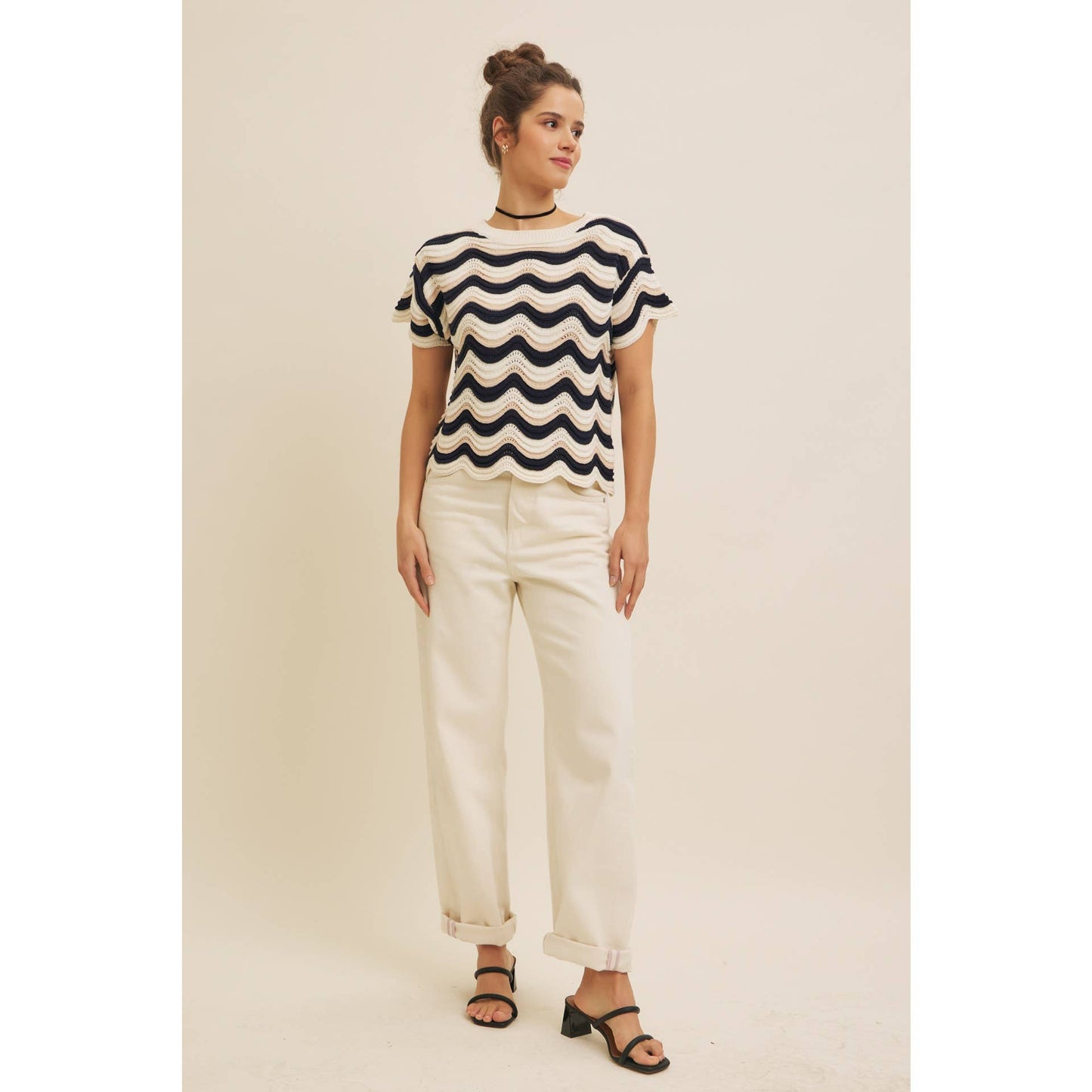 WAVY STRIPE SWEATER TOP