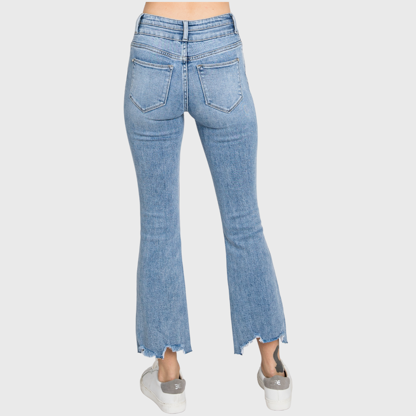 HIGH RISE CROP BOOTCUT JEANS W/ FRAYED HEM