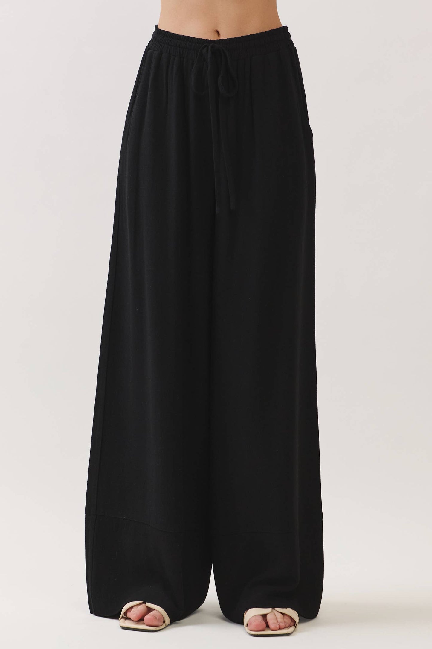 Solid Wide Leg Pants - VEP700005A