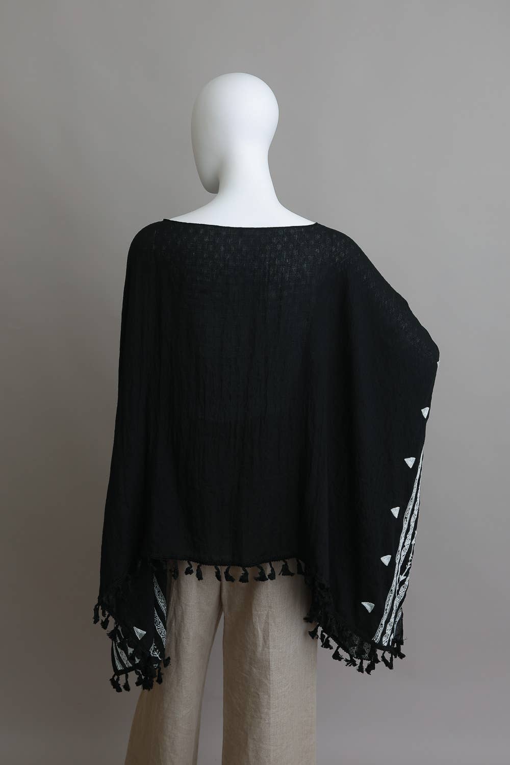 Flowy Cultural Aztec Embroidered Tunic 🍵