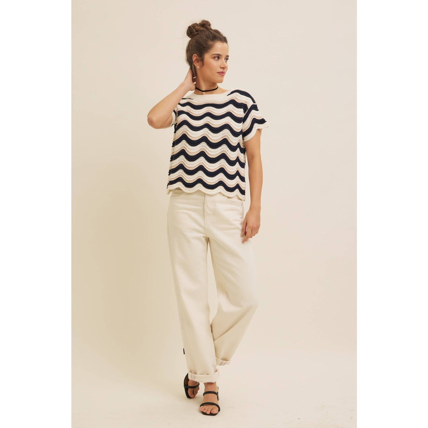 WAVY STRIPE SWEATER TOP