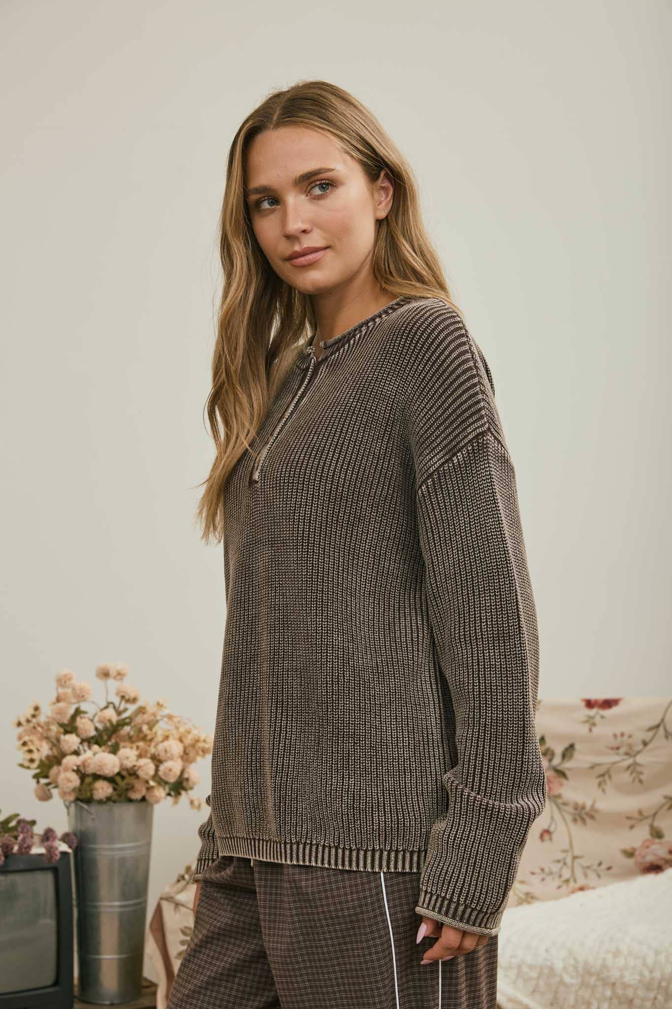 RIBBED HENLEY KNIT
